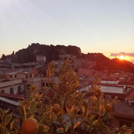 Rocca Castello Couette-café