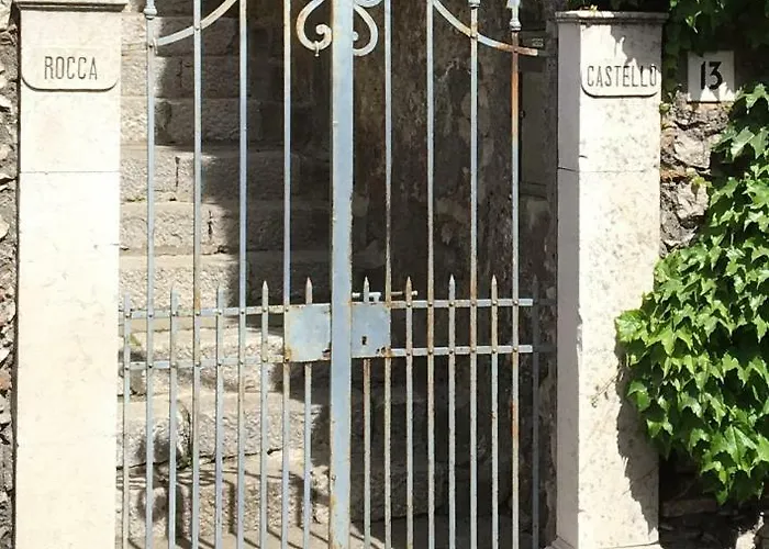 ベッド・アンド・ブレックファスト Rocca Castello タオルミーナ