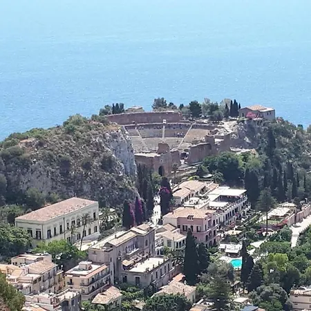 Frühstückspension Rocca Castello *